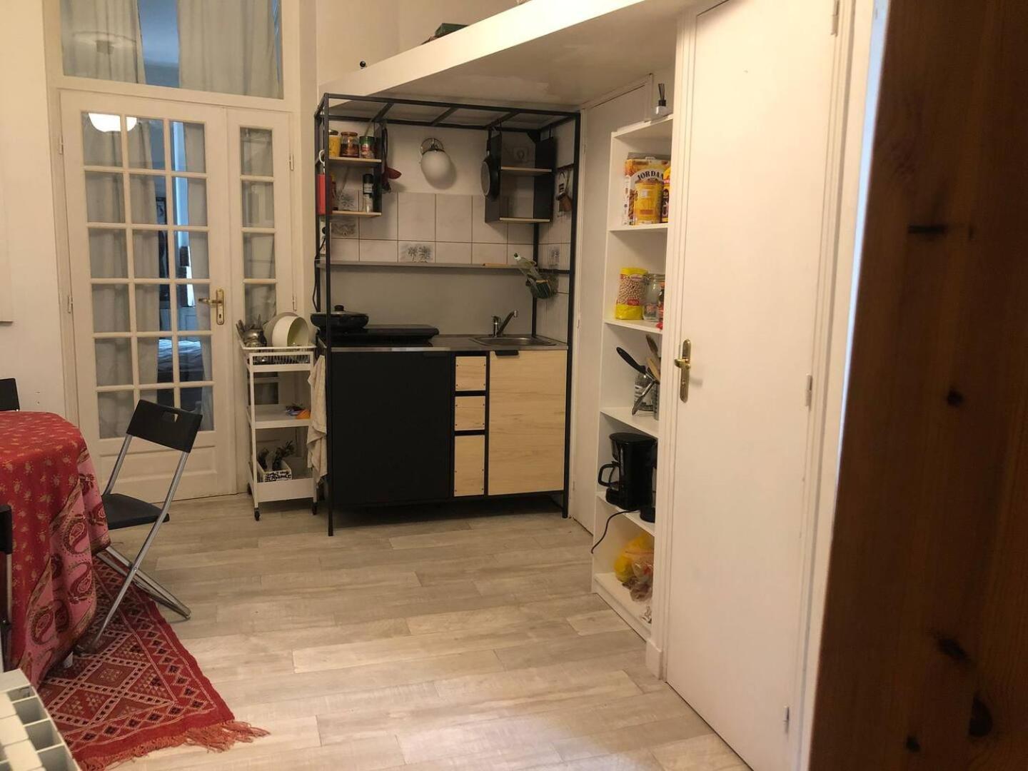Cozy And Nice Homestay Room - Chambre D'Hote París Exterior foto